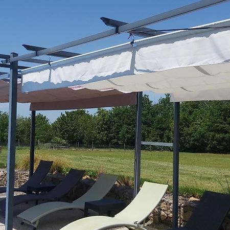 Beautiful 2 Bed Cottage With Swimming Pool Pagéas Kültér fotó