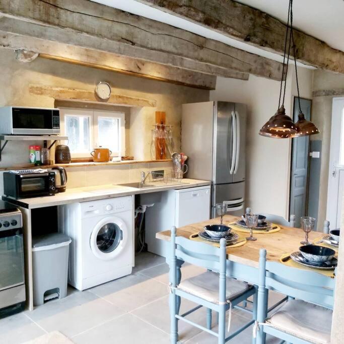 Beautiful 2 Bed Cottage With Swimming Pool Pagéas Kültér fotó