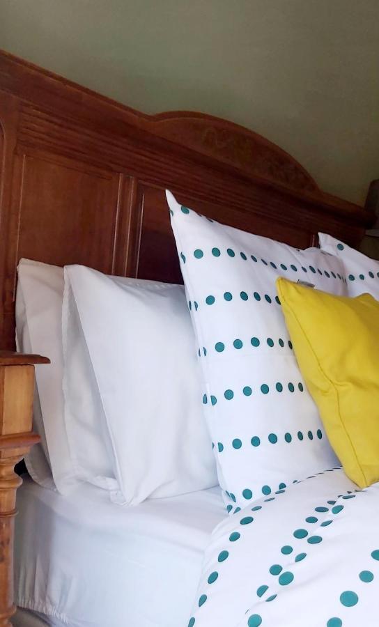 Beautiful 2 Bed Cottage With Swimming Pool Pagéas Kültér fotó