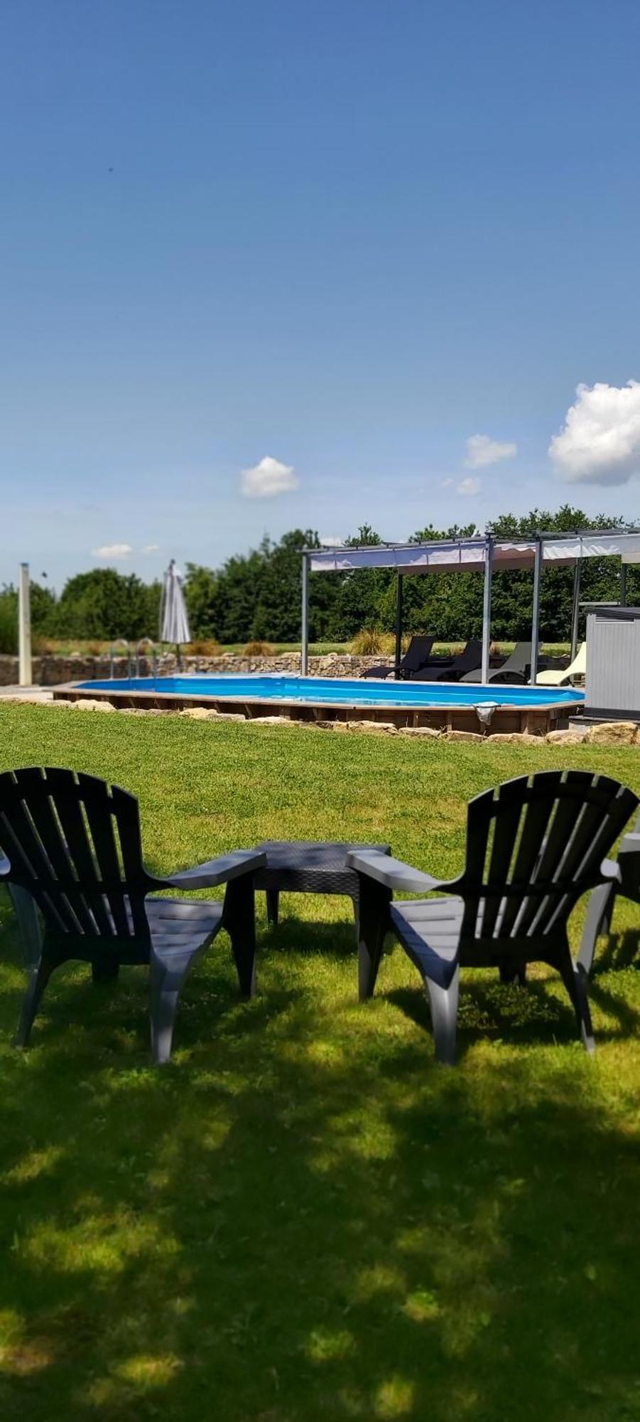 Beautiful 2 Bed Cottage With Swimming Pool Pagéas Szoba fotó