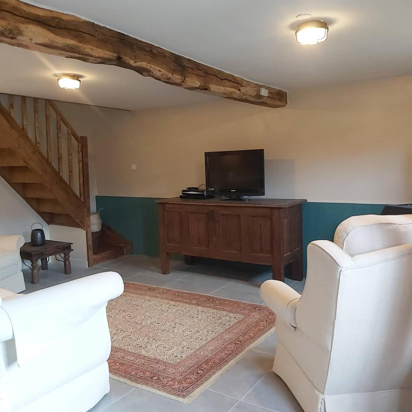 Beautiful 2 Bed Cottage With Swimming Pool Pagéas Szoba fotó